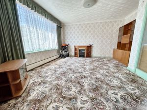 Lounge- click for photo gallery